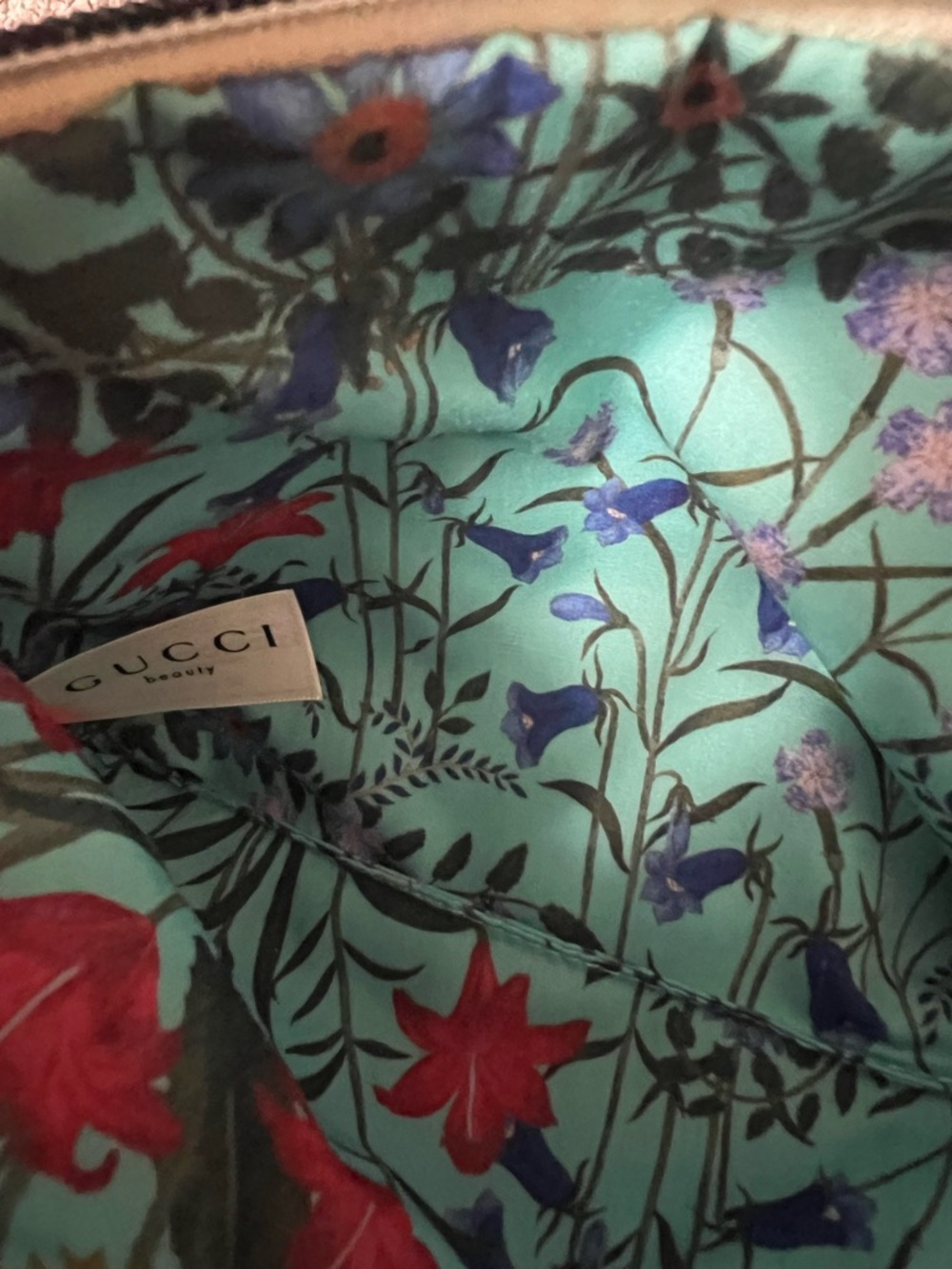 GUCCI Upcycled Iridescent Beauty Cream to Crossbody Bag with Black Chain - Picture 10 of 10